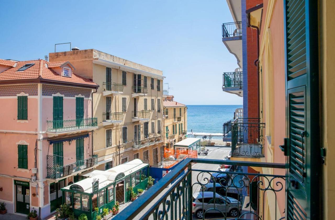 Hotel Mimosa Alassio Exteriör bild